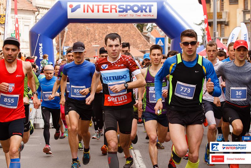 Semimaraton Brasov 2018 - start