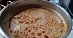 Cafea cu ulei de cocos
