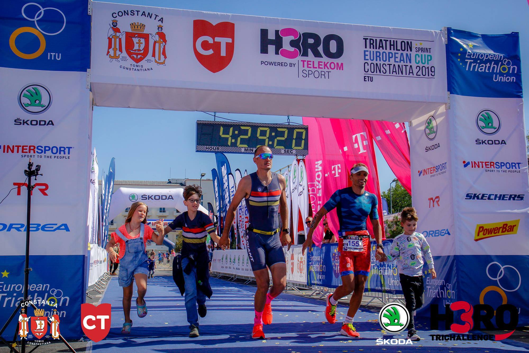 George Murar - Alex Ciocan - finish line H3RO by TriChallenge 2019