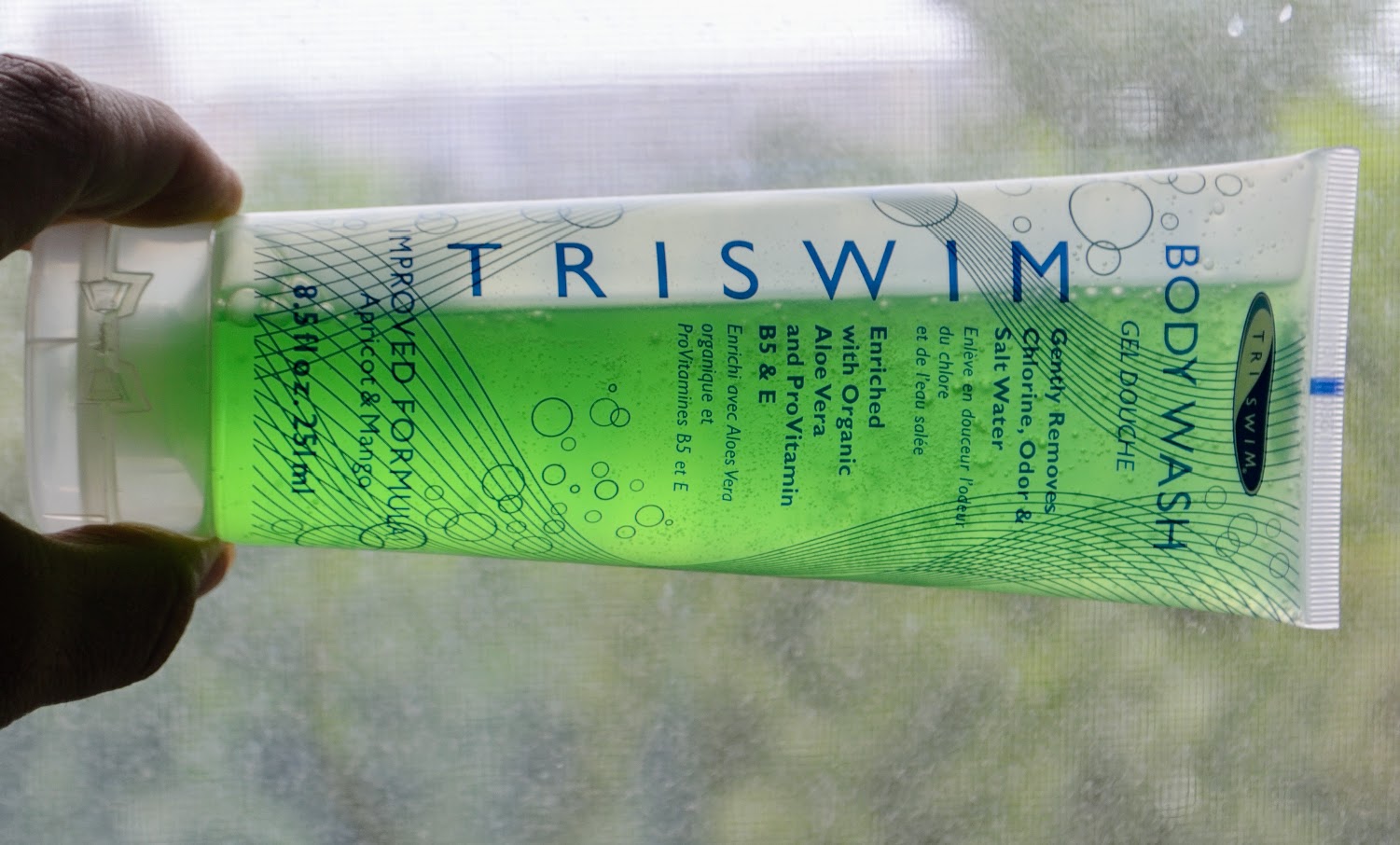 TRISWIM - gel de dus pentru indepartarea clorului de la bazinul de inot.
