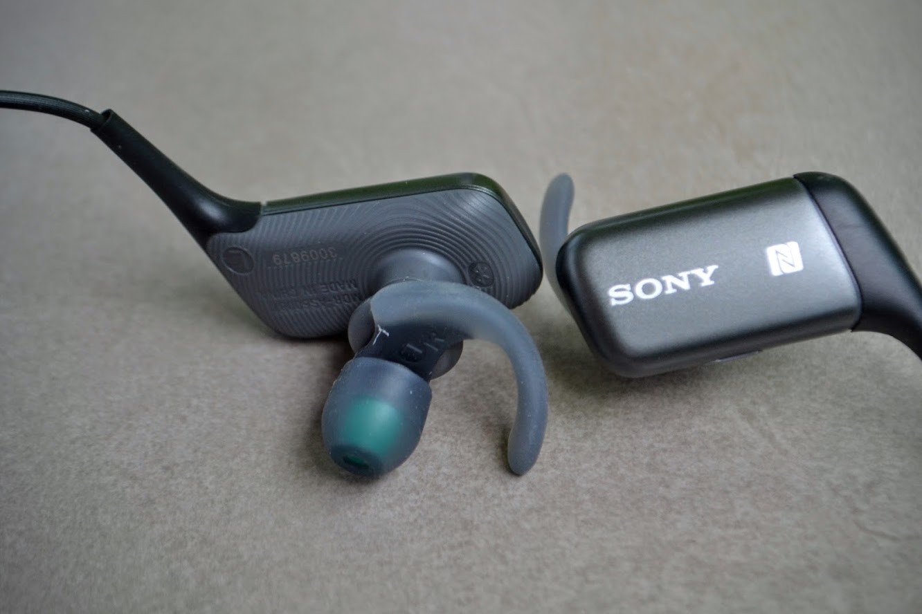 Casti Sony wireless pentru sport