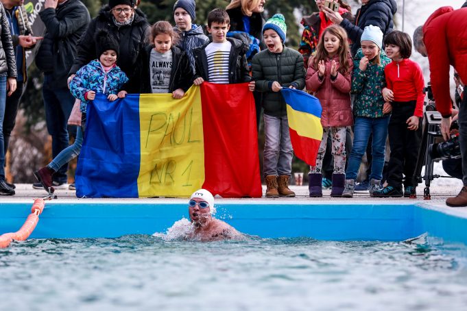 Paul Georgescu înot ape înghețate - ice swimming 1 mile