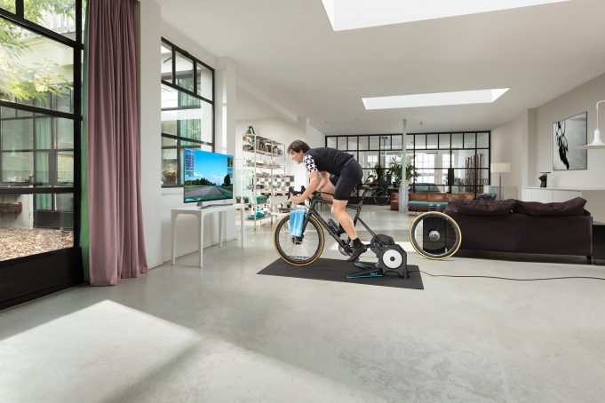 Smart trainer Tacx Flux 2